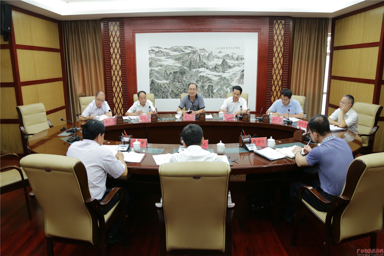 《中国纪检监察》杂志社副总编邵志强到南宁调研
