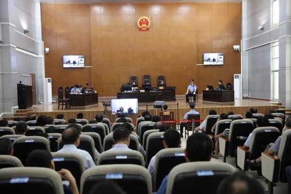 钦州市第二人民医院原院长周钦庭审现场(摄影:覃高翔)