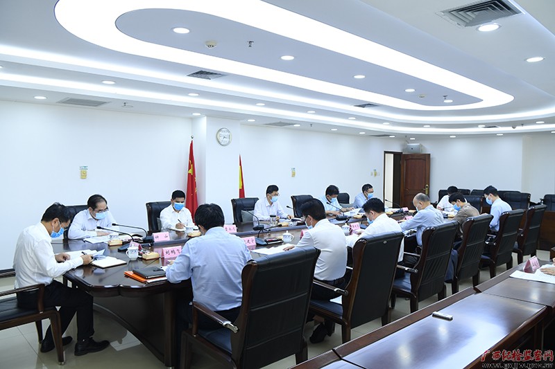 自治区纪委监委领导班子召开中央脱贫攻坚专项巡视“回头看”整改专题民主生活会