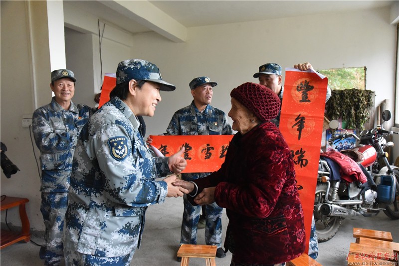 致富鸡汤_致富经鸡_致富鸡用淘汰蛋鸡赚钱