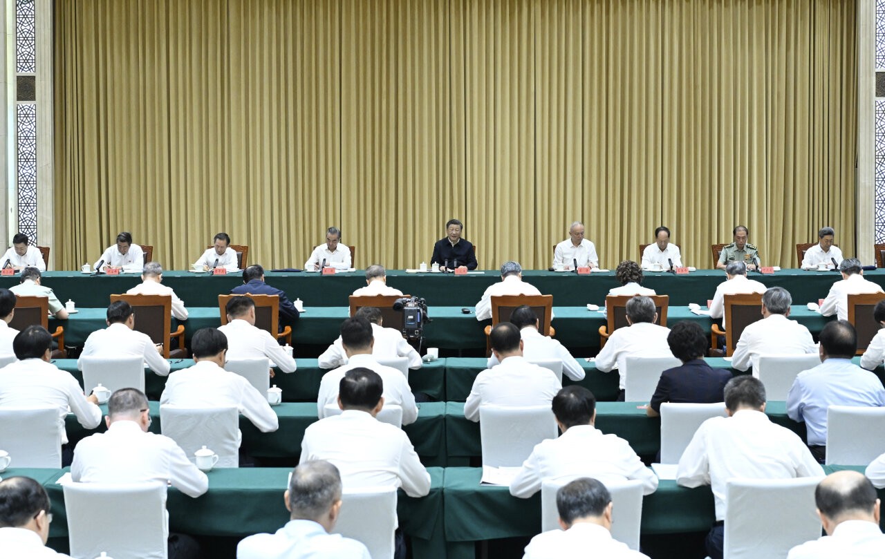 习近平:牢牢把握新疆在国家全局中的战略定位 在中国式现代化进程中更好建设美丽新疆