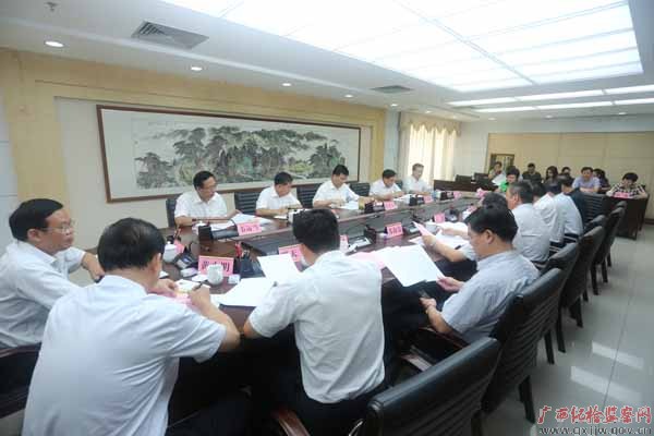 邓卫平：持续发力善始善终抓好教育实践活动