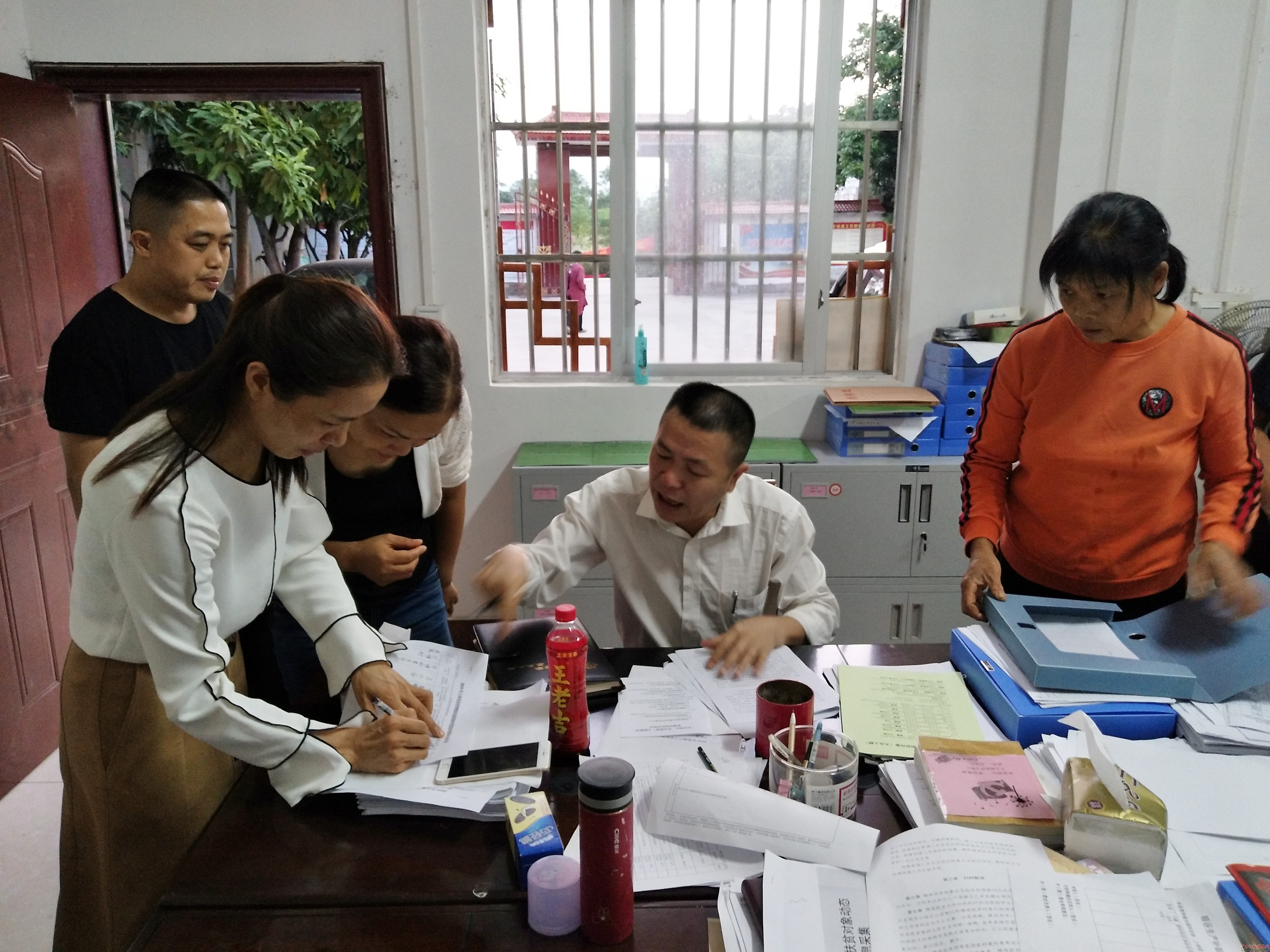 镜头|精准监督执纪  决战脱贫攻坚