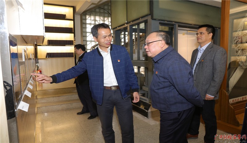 自治区党委第五巡视组结合驻地特点开展联合主题党日活动