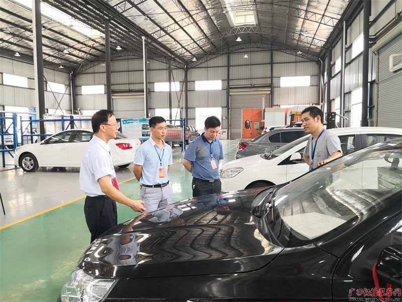 镜头|走企问政督效营造良好营商环境