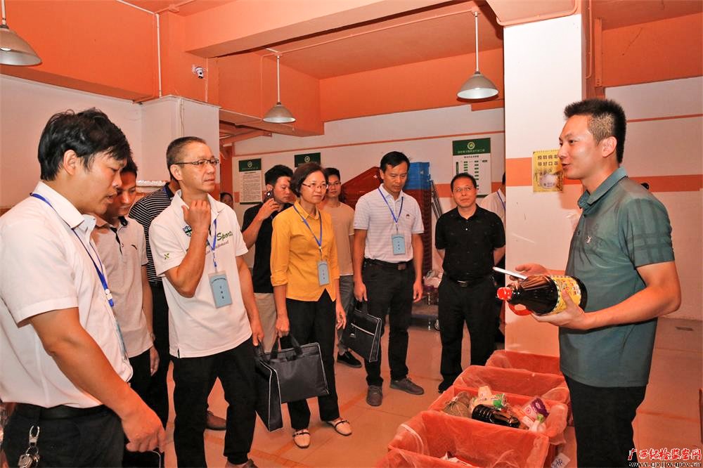 镜头丨推动电商发展助力乡村振兴