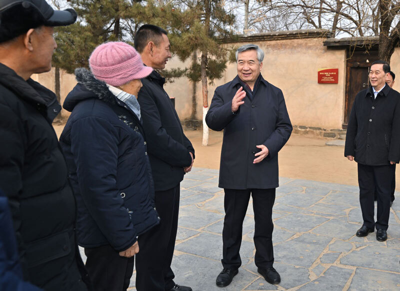 李希:深入学习领会习近平总书记关于党的自我革命的重要思想 切实抓好中央纪委三次全会精神贯彻落实