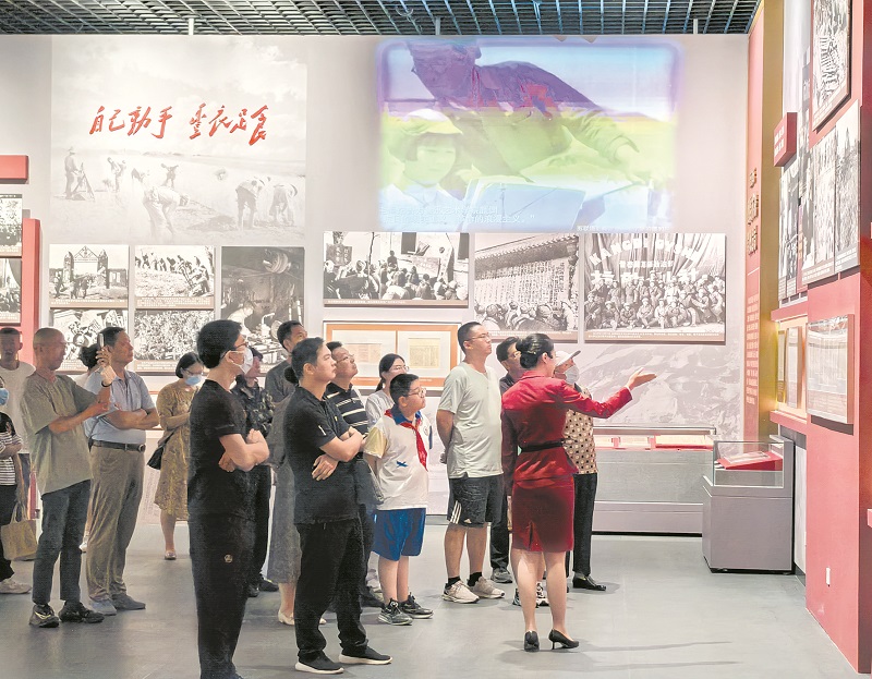现场评丨中流砥柱 民族脊梁