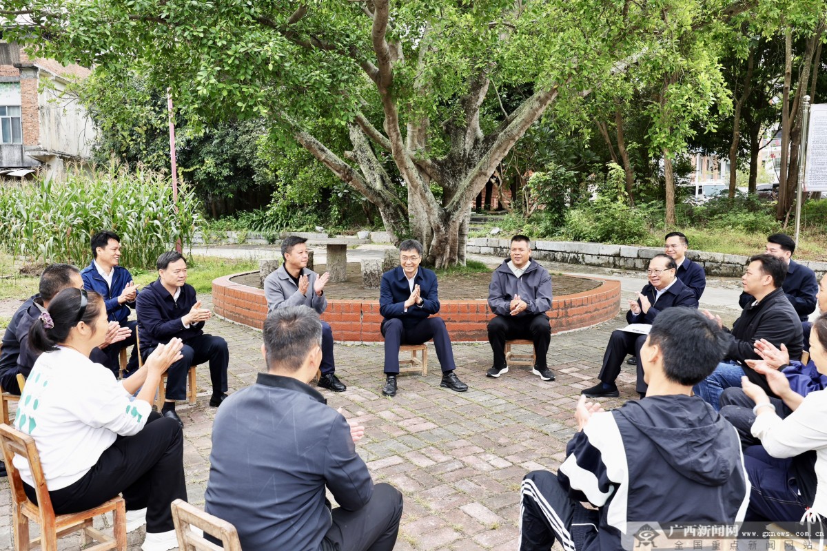 陈刚深入宾阳县宣讲党的二十届四中全会精神