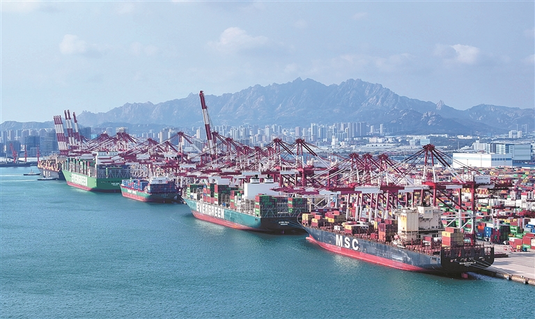 坚持党的全面领导