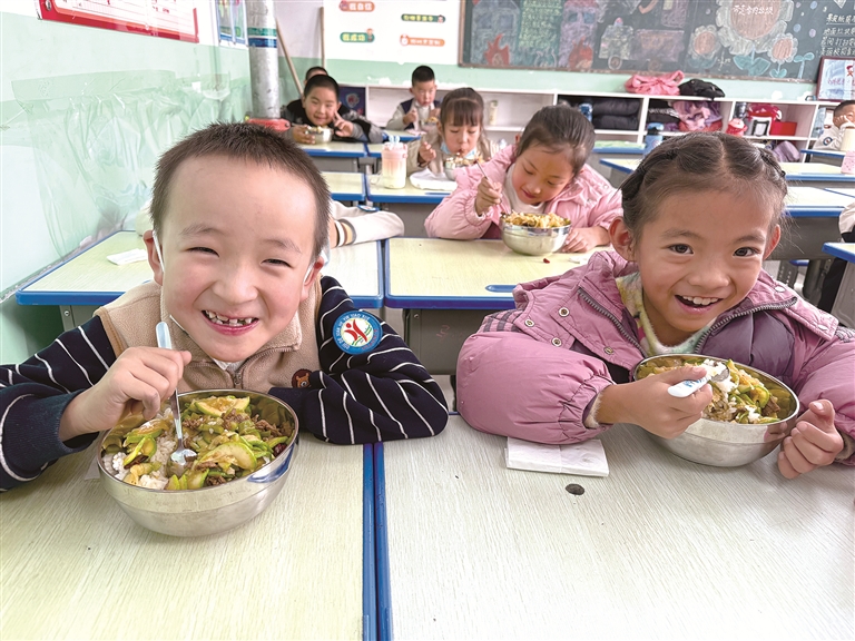 纵深推进纪检监察工作高质量发展·回眸2025 青海学生营养餐补助覆盖面扩大