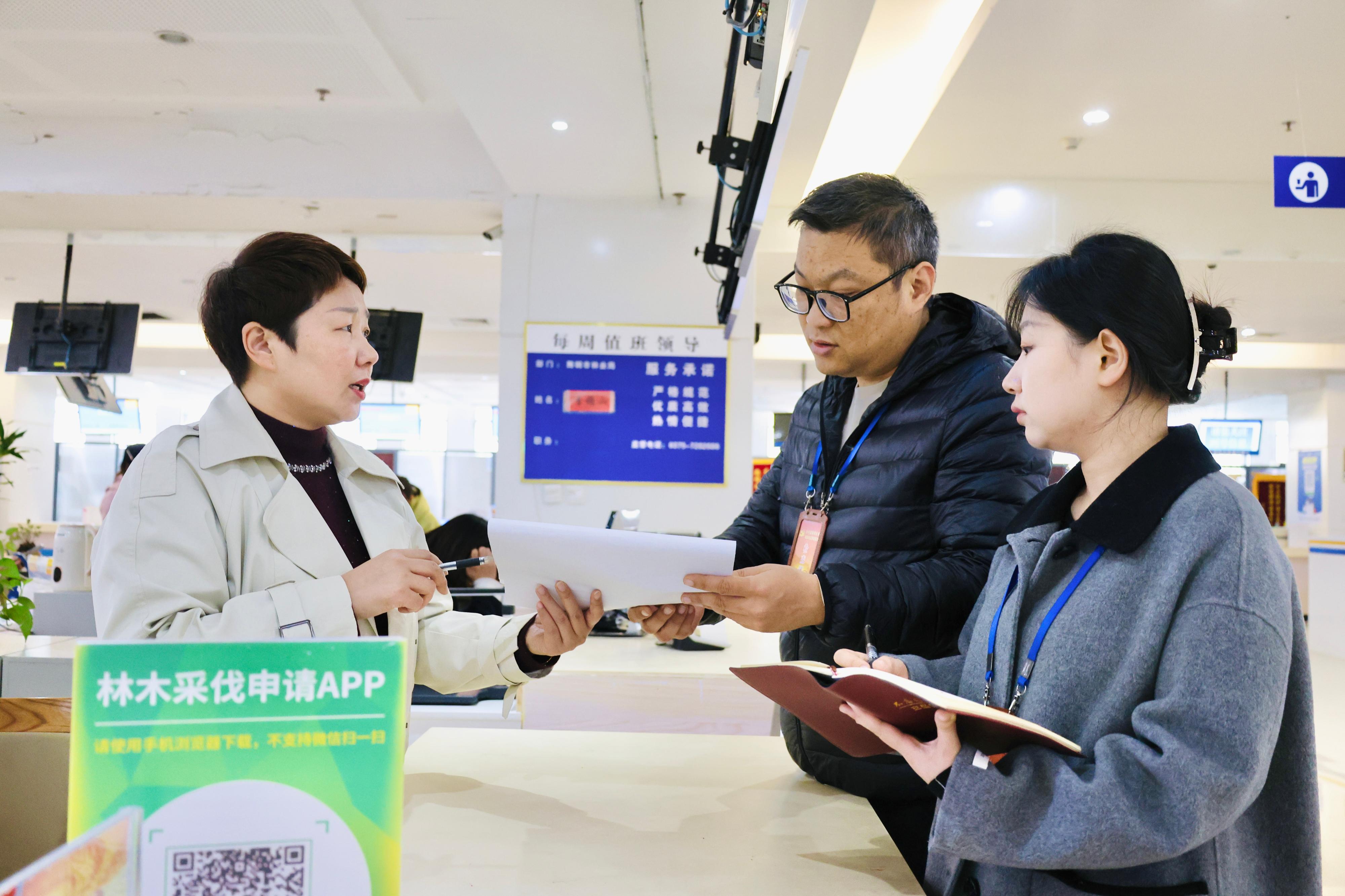 镜头丨监督守护绿水青山