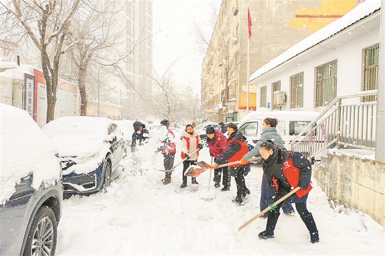 画里有话丨迎“寒”而上守护民生“温度”