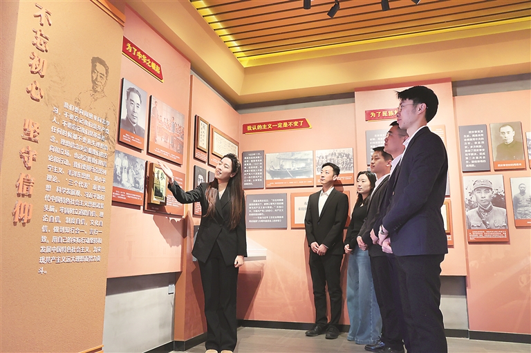 ����� ������ ѧ���� ���ǻ�ح���Ե��絳��һ��ץ