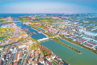 纪检监察机关以精准有效监督守护绿水青山 打好蓝天碧水净土保卫战