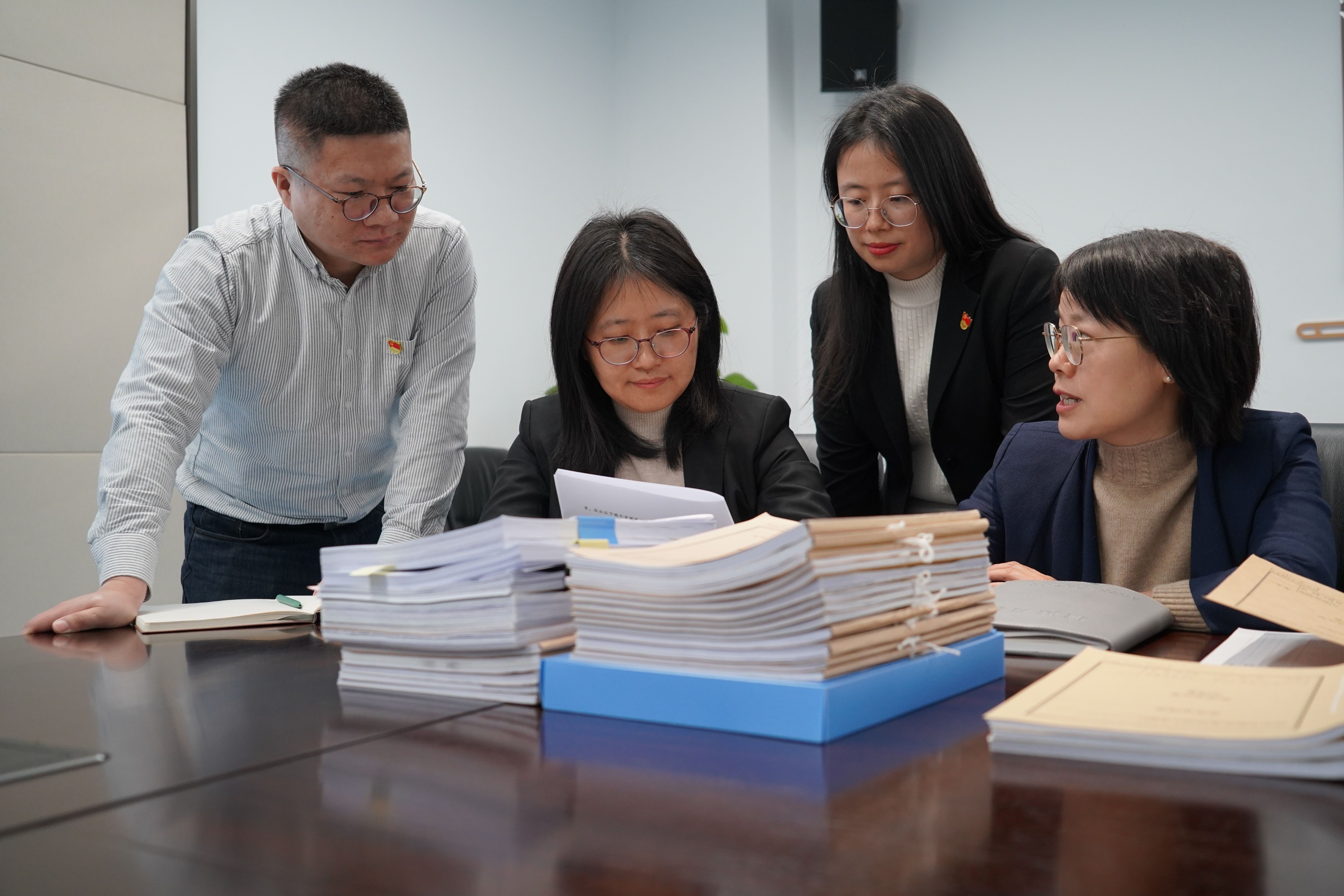 三堂会审丨准确认定违反廉洁纪律和受贿犯罪