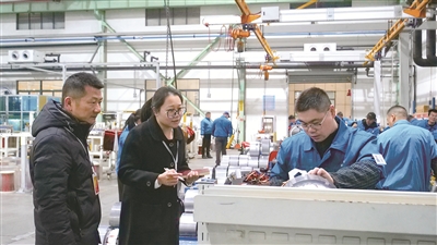 �������ල���ϡ�ʮ���塱˳�������� Χ��ս�Բ���ץ��ʵ