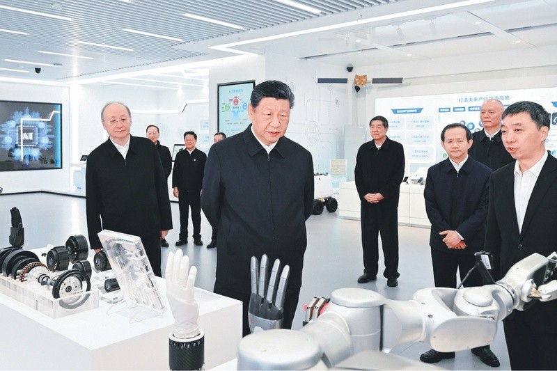 《求是》杂志发表习近平总书记重要文章《做强做优做大实体经济》
